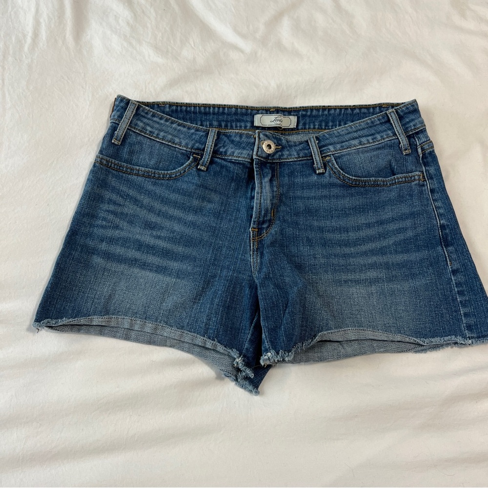 🚨 Last day Fri 🧳 Levi's Blue Jean Shorts Classic Fit